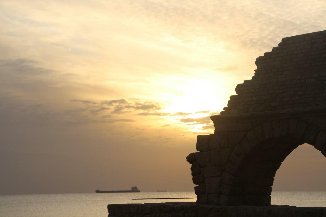 The Beach Garden Apt. Caesarea Ngoại thất bức ảnh